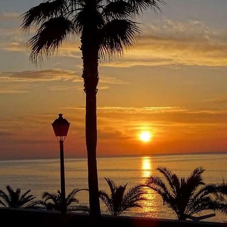 Sunny Breeze Apartment Мохакар Екстер'єр фото